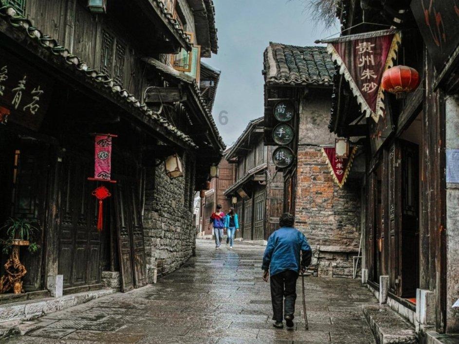 逃出美丽度假胜地